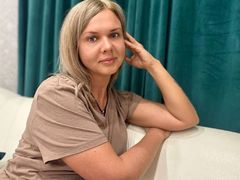 AgathaKlouin - blond female webcam at LiveJasmin