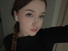 AiJanowski from LiveJasmin