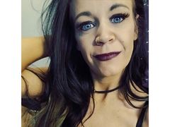 Ainsleytaylor - female with black hair and  small tits webcam at LiveJasmin