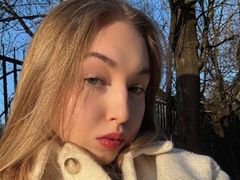 AiraFrost from LiveJasmin