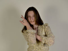 AishaPowder from LiveJasmin