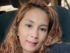 Akhisha - female with black hair and  small tits webcam at LiveJasmin