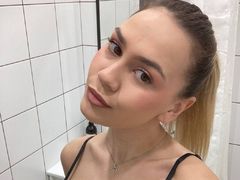 AkikoOiler from LiveJasmin