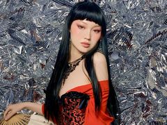 AkikoYosano - female with black hair webcam at LiveJasmin