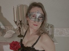 AkiraKaya - female webcam at LiveJasmin