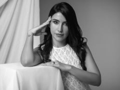 AlanaAbramovic - female with black hair webcam at LiveJasmin