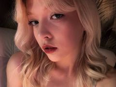 AlbertaHickey from LiveJasmin