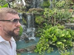 AlbertoRaul from LiveJasmin