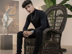 AlekAzarov - male webcam at LiveJasmin