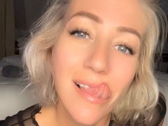 AlessaBee from LiveJasmin