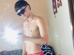 AlessandroCruise from LiveJasmin