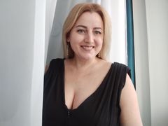AlexaUShine - blond female with  big tits webcam at LiveJasmin