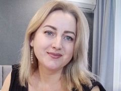 AlexaUShine from LiveJasmin