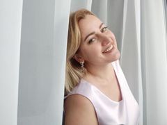 AlexaUShine - blond female with  big tits webcam at LiveJasmin