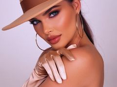 DivineLexi from ImLive