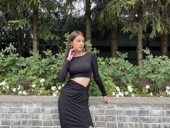 AlexaWade - female with brown hair webcam at LiveJasmin