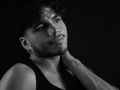 AlexanderJordan - male webcam at LiveJasmin