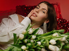 AlexandraAvdeeva - female with brown hair and  big tits webcam at LiveJasmin