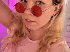AlexysLuna - blond female webcam at LiveJasmin