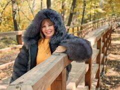AlicaMilson - blond female with  big tits webcam at LiveJasmin
