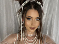 AliceLawrence - female with black hair webcam at LiveJasmin