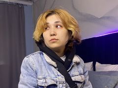 AliceBalm from LiveJasmin