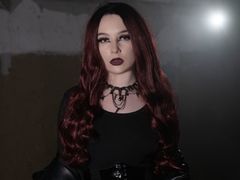 AliceBlackwood - female with brown hair webcam at LiveJasmin