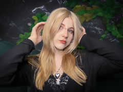 AliceDew - blond female webcam at LiveJasmin