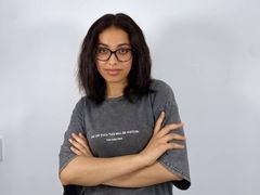 AliceDimitry from LiveJasmin