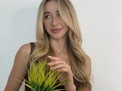 AliceJime from LiveJasmin