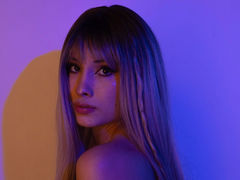 AliceLenns from LiveJasmin