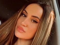 AliceReed - blond female webcam at LiveJasmin