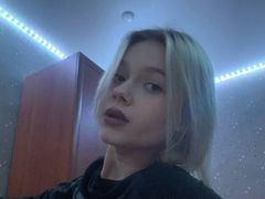 AliceRizzler from LiveJasmin
