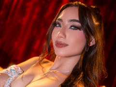 AliceSampaoli - female with brown hair webcam at LiveJasmin