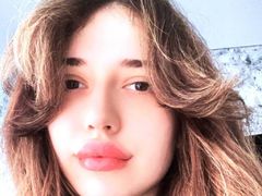 AliceTrisavya from LiveJasmin