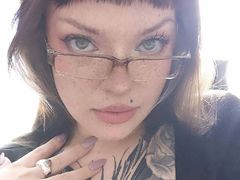 AliceVan from LiveJasmin