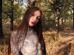 AliceWallflower from LiveJasmin