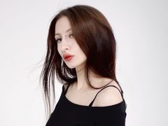 AliceWallflower - female with brown hair webcam at LiveJasmin
