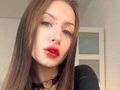 AliceWallflower - female with brown hair webcam at LiveJasmin