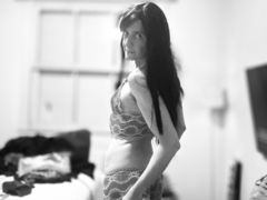 AliceinFurs from LiveJasmin