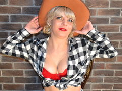 AliciaLasska - blond female with  big tits webcam at LiveJasmin