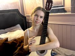 AlidaBrice - blond female webcam at LiveJasmin