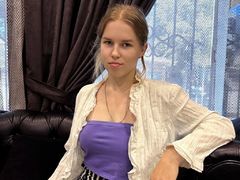 AlidaBrice from LiveJasmin