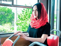 AlinaCherry - female with black hair webcam at LiveJasmin