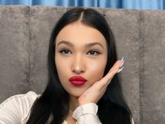 AlinaCrystals - female with black hair and  big tits webcam at LiveJasmin