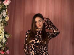 AlinaRouge from LiveJasmin