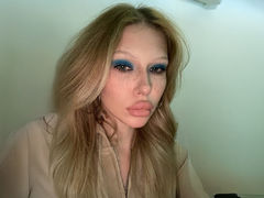 AlisaCrump from LiveJasmin