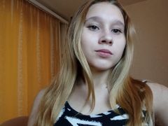 AlisaHil - blond female with  big tits webcam at LiveJasmin