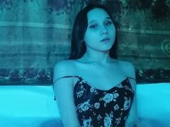 AlisaHil - blond female with  big tits webcam at LiveJasmin