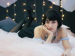 AliceStome - female with black hair webcam at LiveJasmin